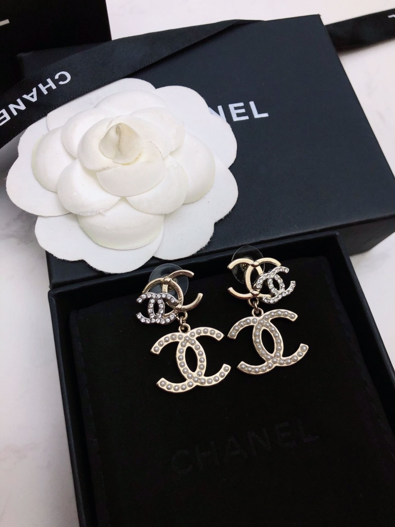 Ch**el earrings
